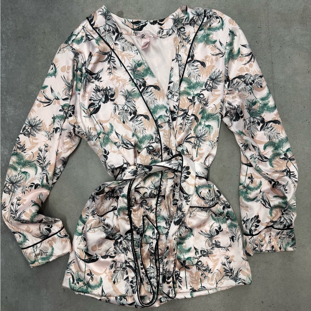Victoria’s Secret Satin Robe L | Floral Print | Piped Trim | Pockets